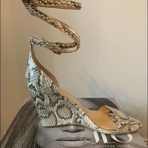 NWT JLO Jennifer Lopez Bannah Wedge Sandal in Box